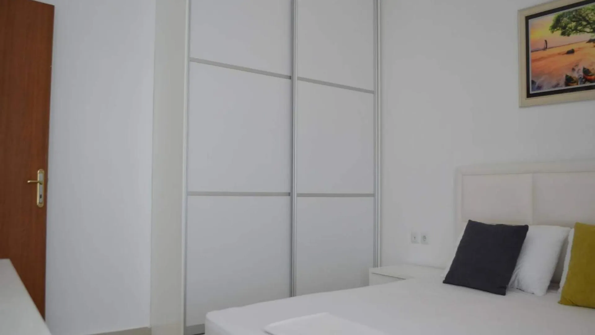 アパート Seaside Charm Stylish Stay With Views Sarandë